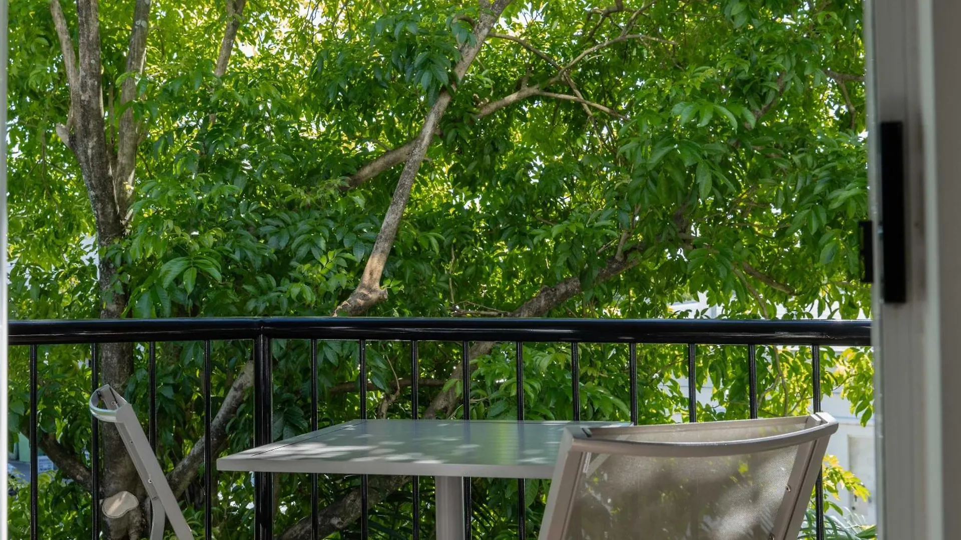 Twin Quays Noosa Aparthotel Noosaville 4*,